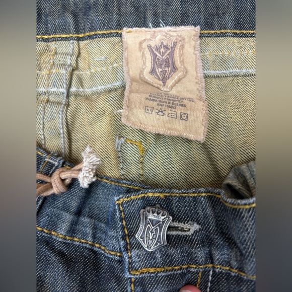 Vintage Monarchy Men’s Jeans with Union Jack Pocket Details - Picture 2 of 5